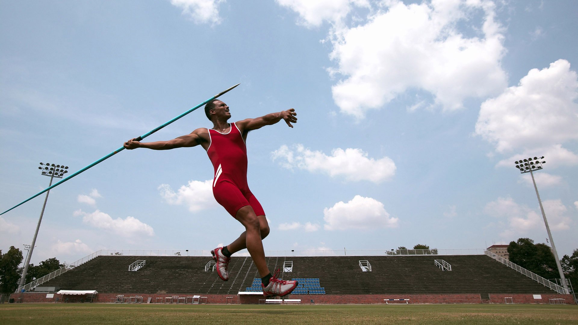 辽宁队险胜76人，当东方铁血遇上费城意志