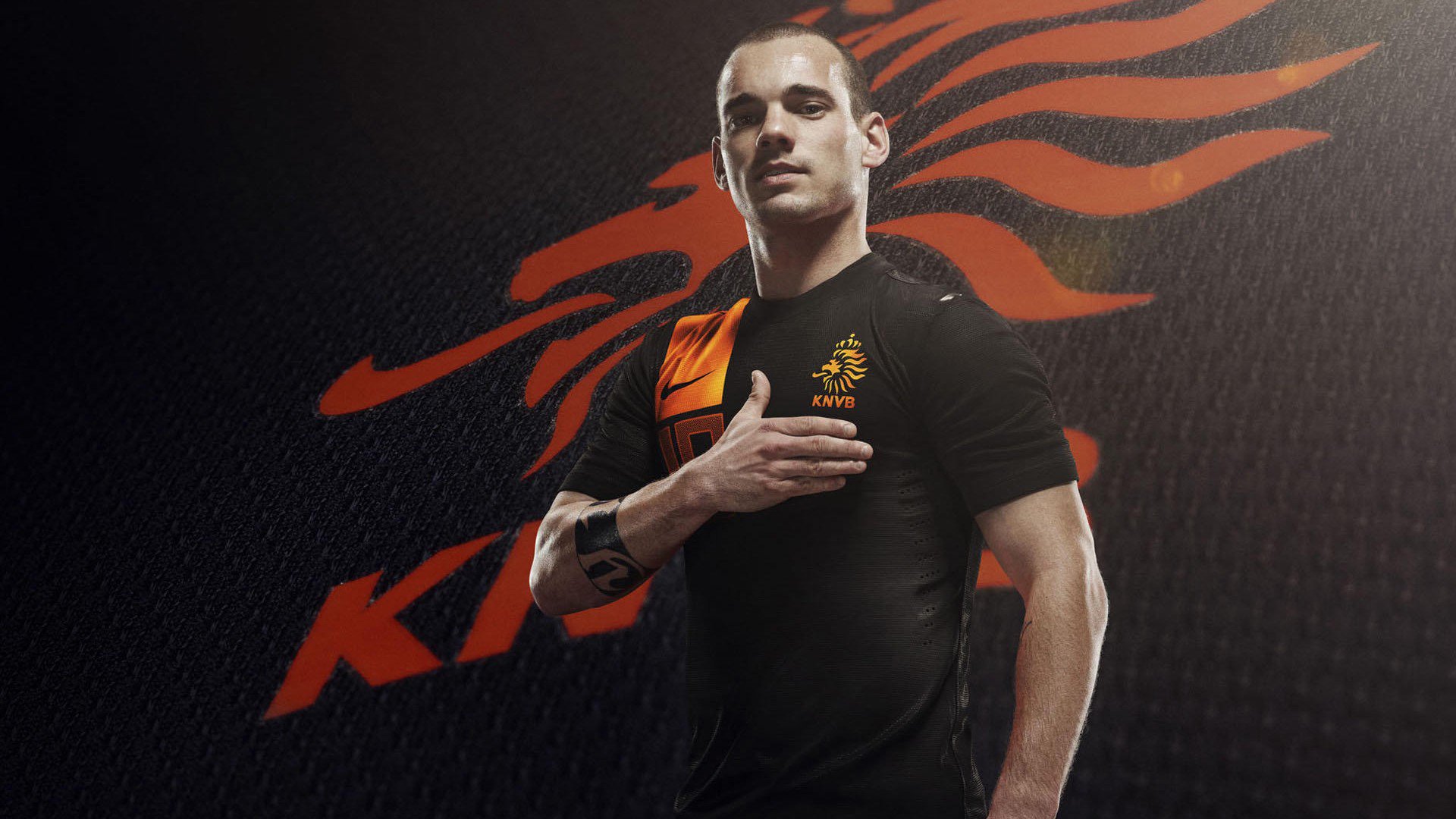 巴黎铁蹄踏碎塞内加尔，阿拉巴英超争冠接管比赛—现代足球的战术革命与个人英雄主义