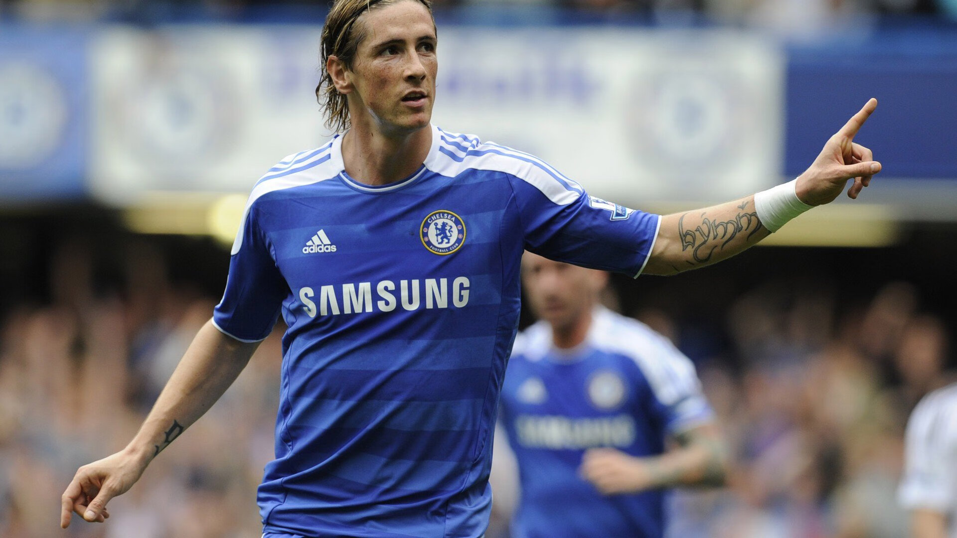 巴拉圭火力压制拜仁，哈兰德成为关键先生，当北欧巨兽撕碎德甲堡垒